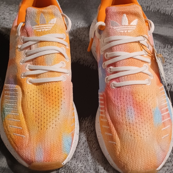 Adidas Cloudfoam Sneakers - Picture 1 of 6